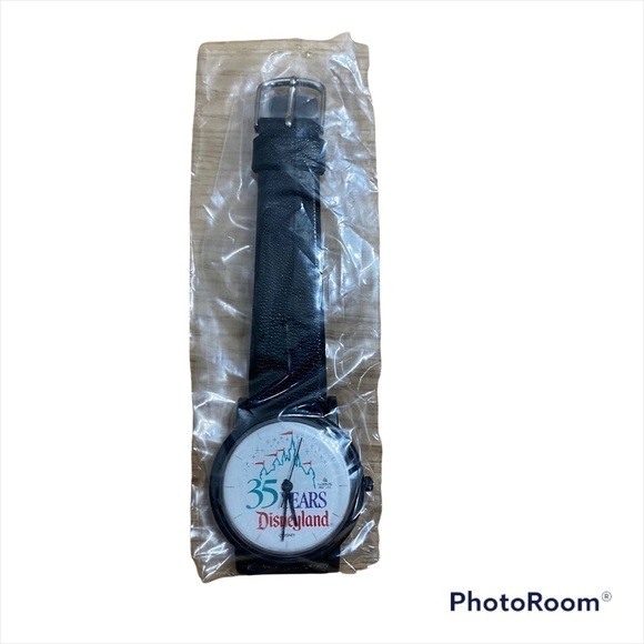 Vintage Disneyland 35th Anniversary Watch NEW Deadstock
